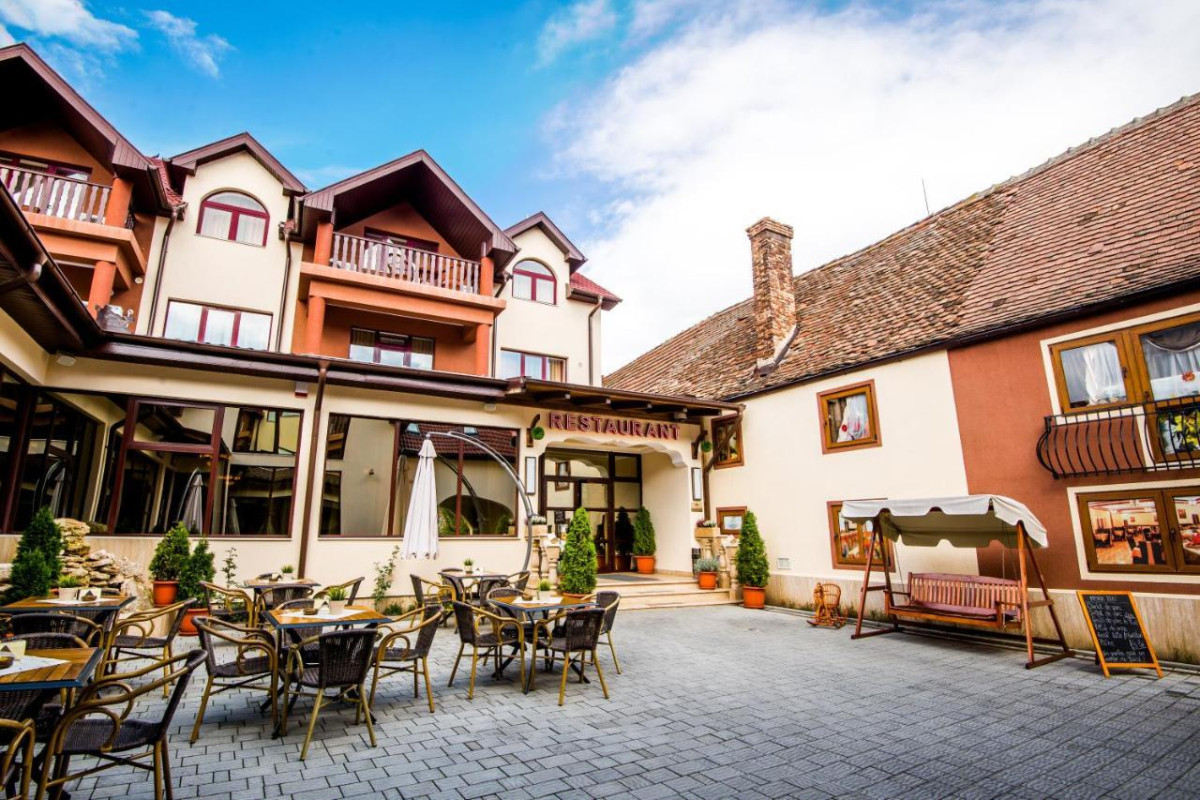 PENSION MONTANA POPA