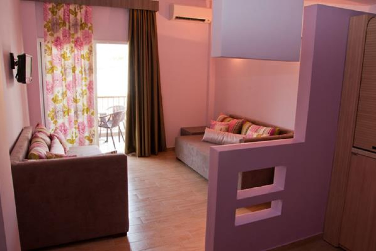 Olympos Hotel