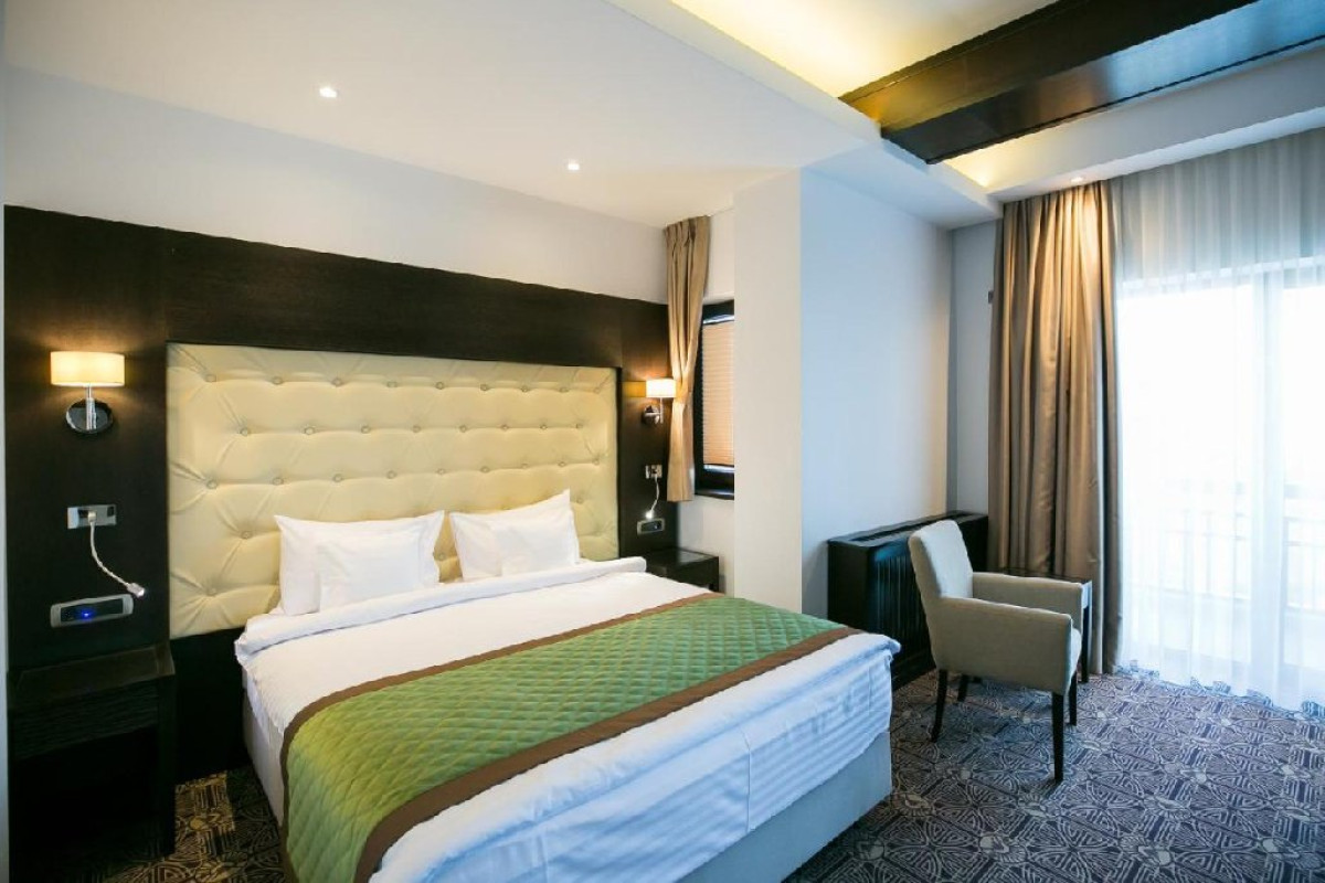 HOTEL CASTELNOR