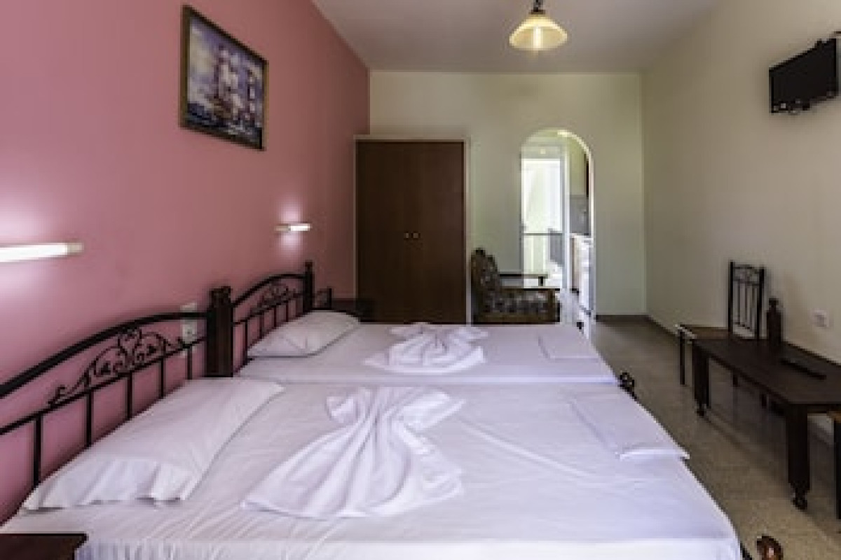 VOSSOS HOTEL APARTMENTS