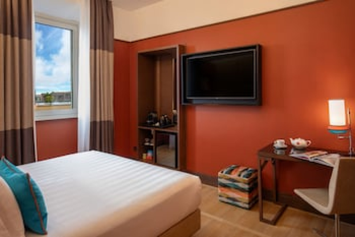 The Independent Hotel