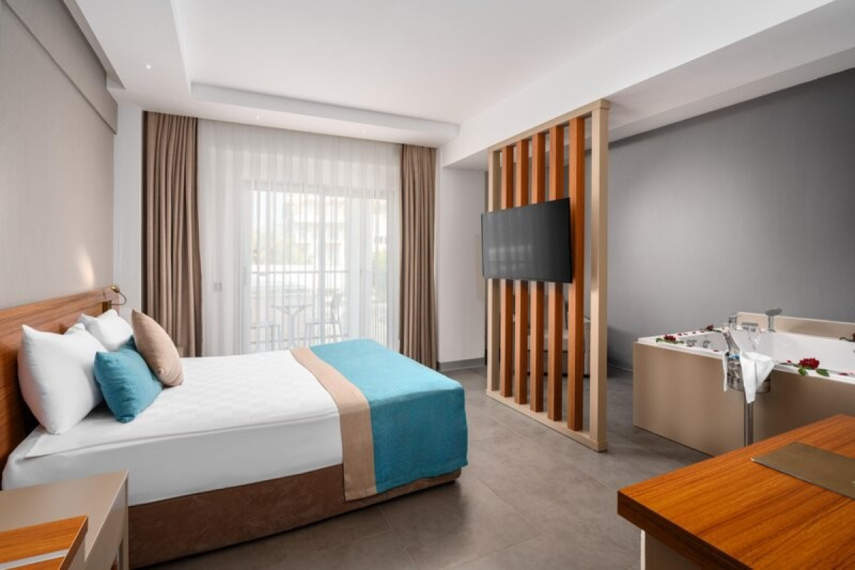 Side Story Resort & Spa