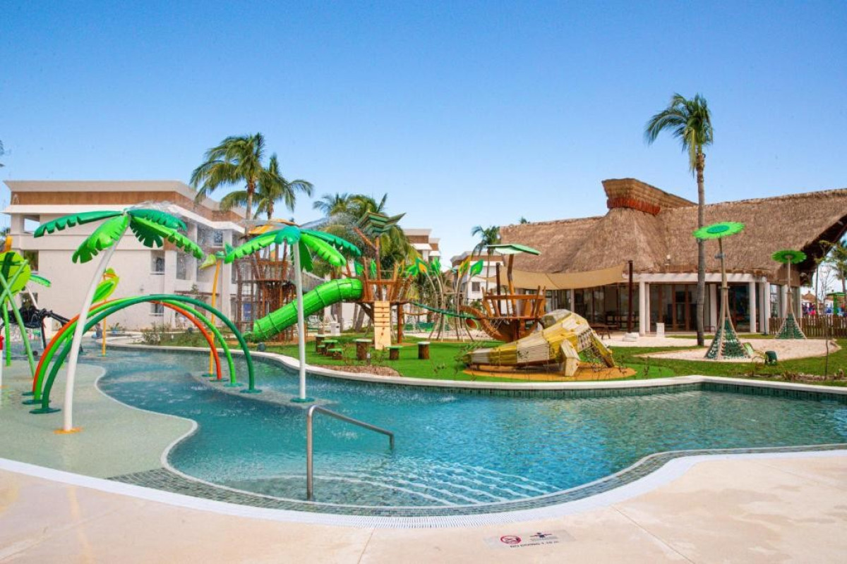 Bahia Principe Escape Tequila