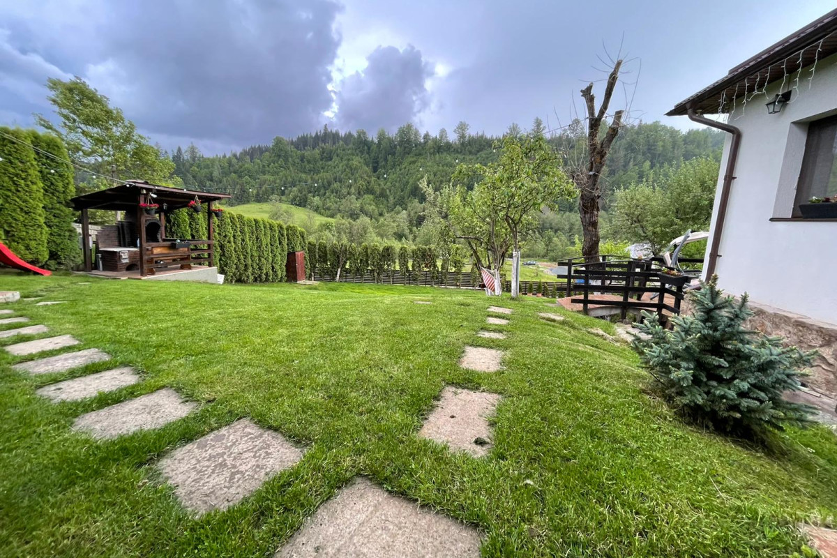 Cazare Colibita Casa Lipan