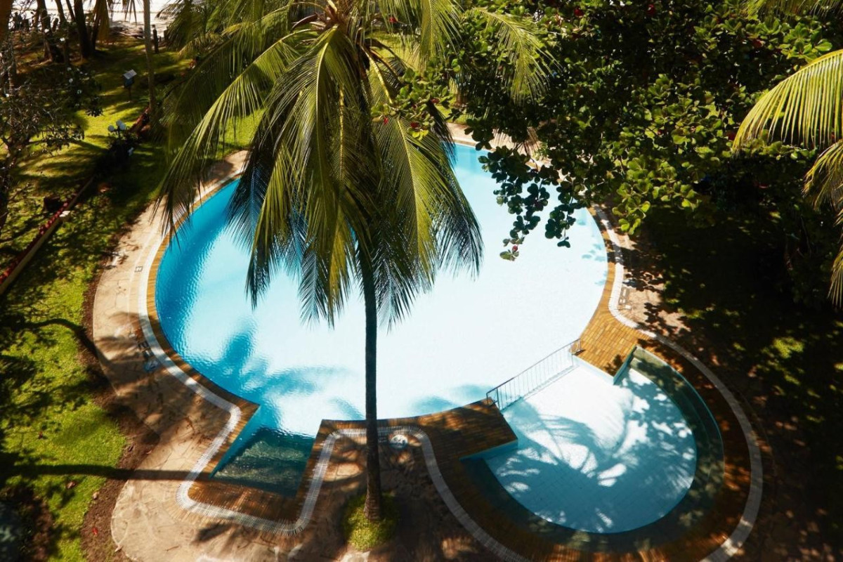 Neptune Beach Resort and Safari Tsavo Explorer RO