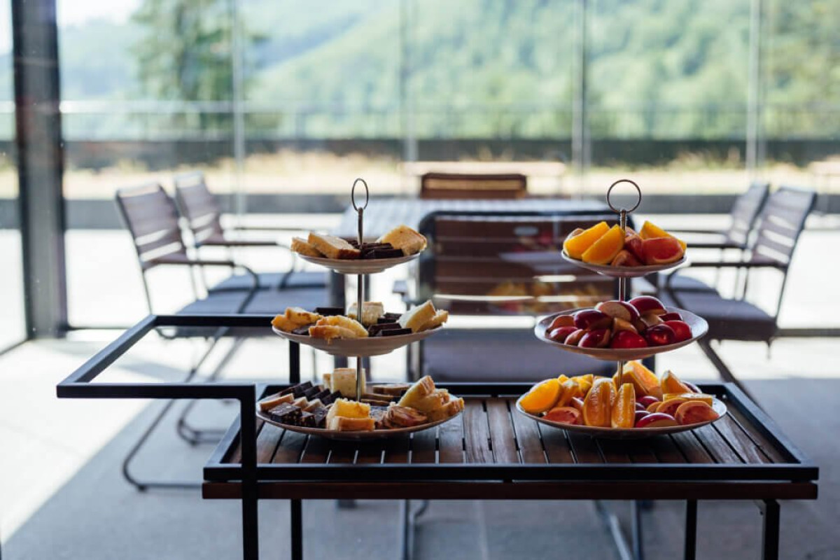 PEAKTURE HOTEL