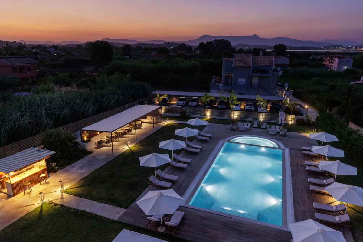 V Luxury Suites Corfu