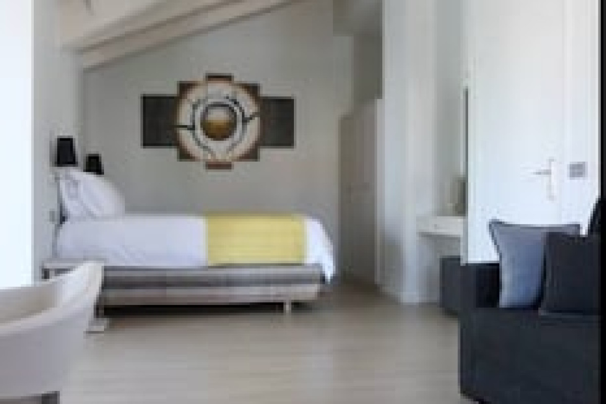 AURA BOUTIQUE HOTEL