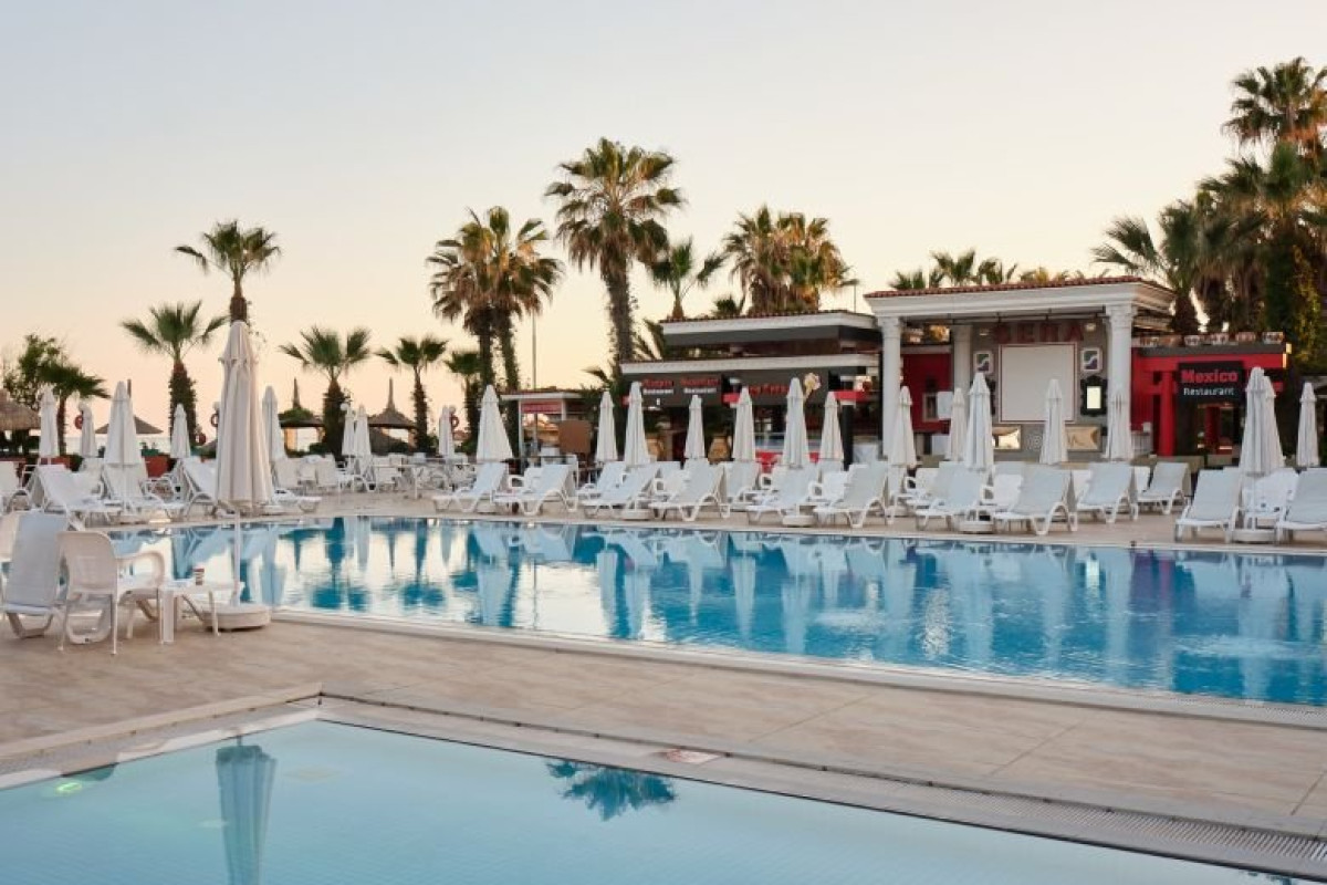 CLUB HOTEL SERA