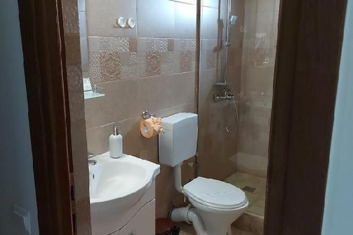 Camere de inchiriat CASA IV CM