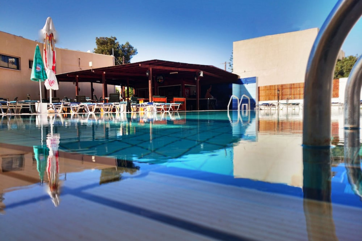 FLOREA HOTEL APARTMENTS