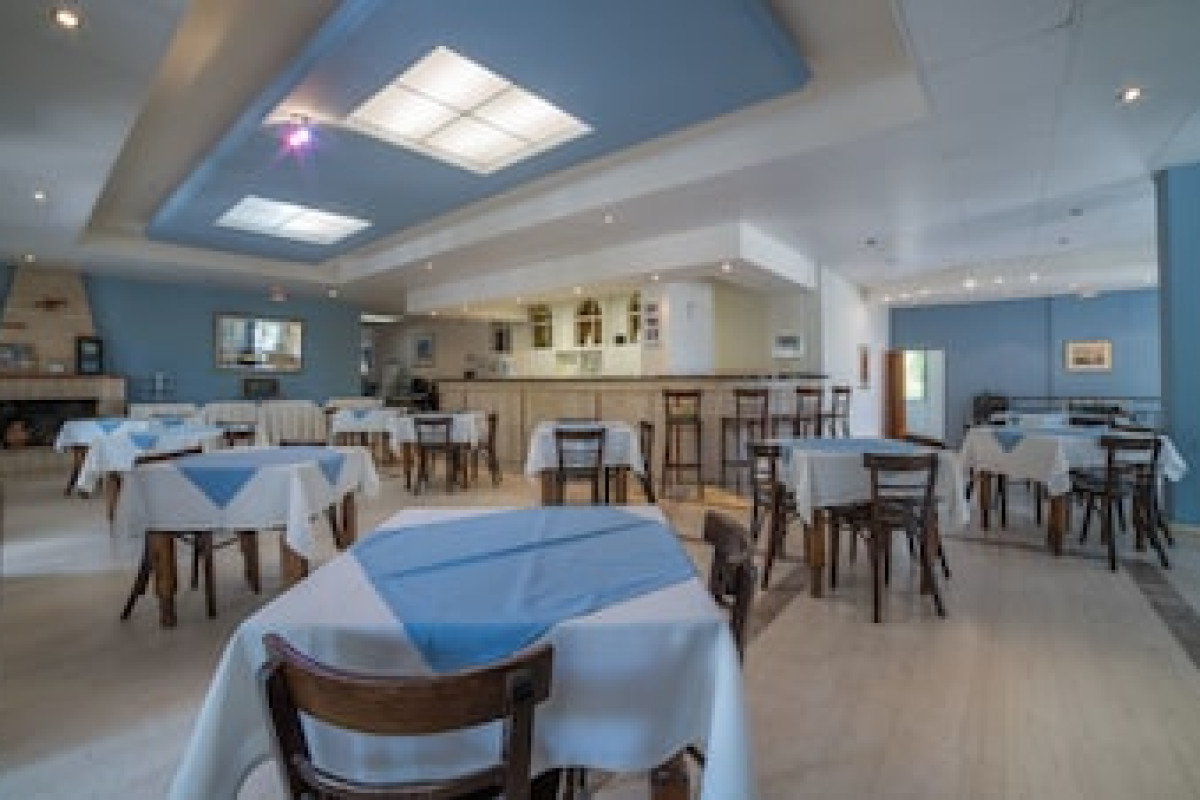 PORTO KOUKLA BEACH HOTEL