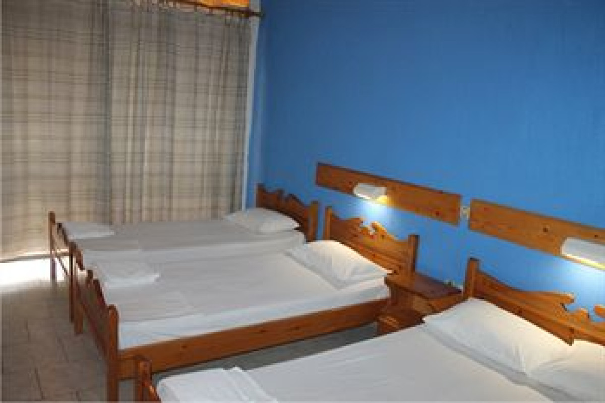 LE MIRAGE HOTEL