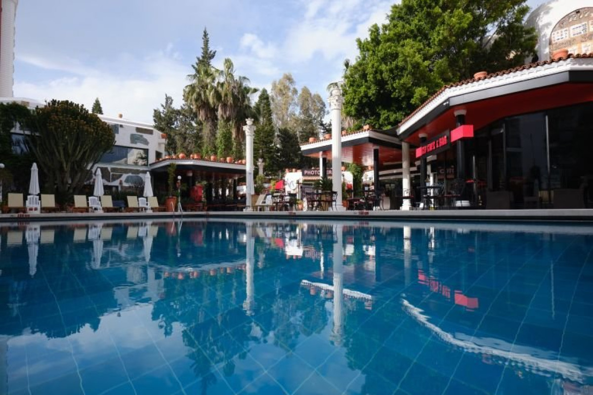 CLUB HOTEL SERA