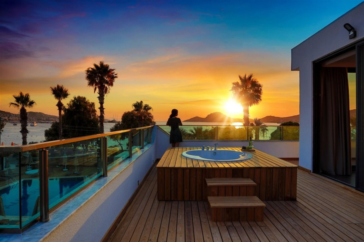 YALIPARK BEACH HOTEL