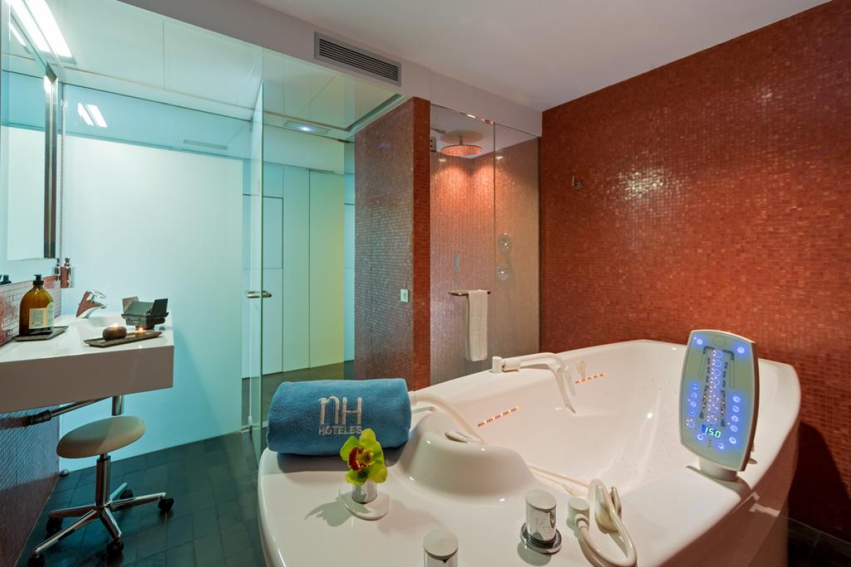 NH Collection Barcelona Constanza