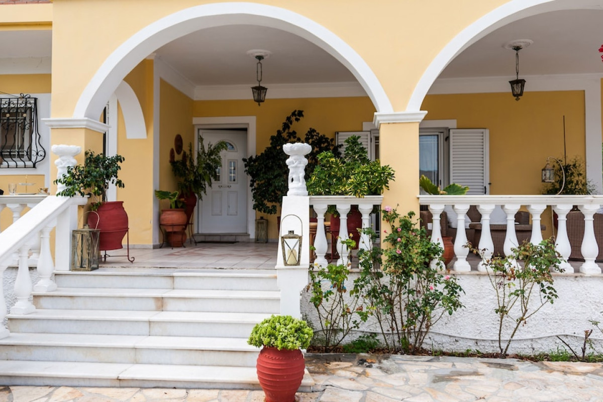LA CASA DI NINA