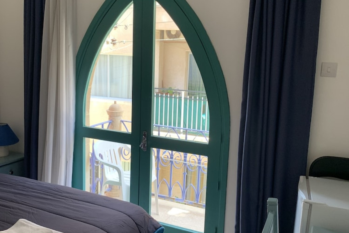 AXIOTHEA HOTEL