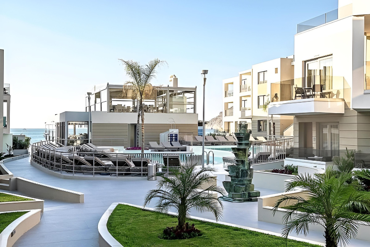 PORTO PLATANIAS BEACH LUXURY SELECTION
