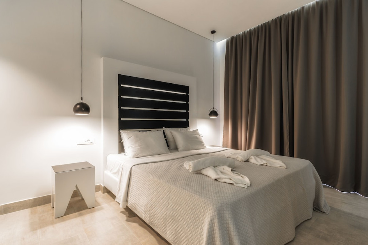 BELUSSI EXCLUSIVE SUITES ADULTS ONLY