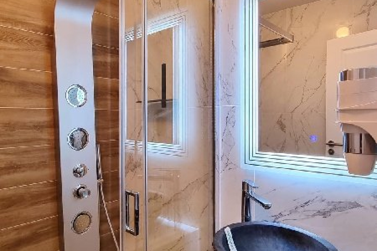 HOTEL ELEXUS PREDEAL