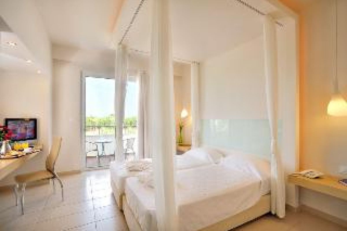 AFANDOU BAY RESORT SUITES