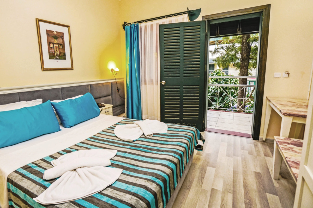 Hotel Bleu Nuit