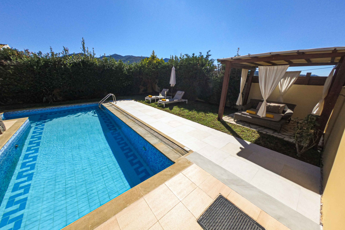 Restia Suites Exclusive Resort (Corfu)