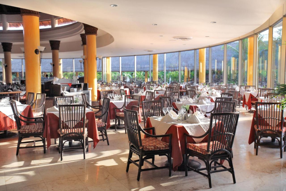 Barcelo Maya Tropical