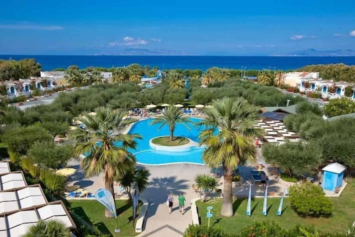 ALEX BEACH HOTEL - BUNGALOWS