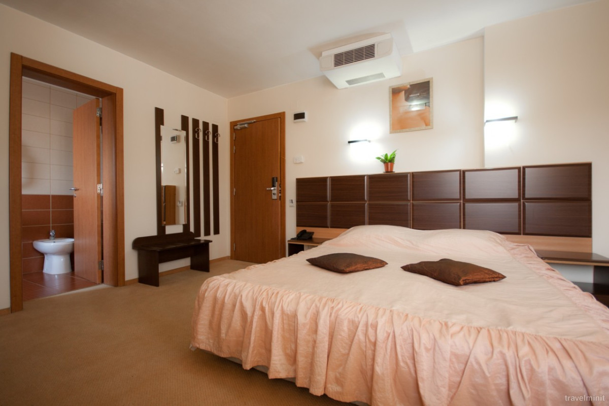 HOTEL BELVEDERE.