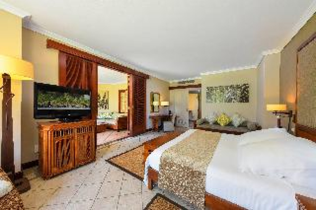 DINAROBIN BEACHCOMBER GOLF RESORT amp; SPA