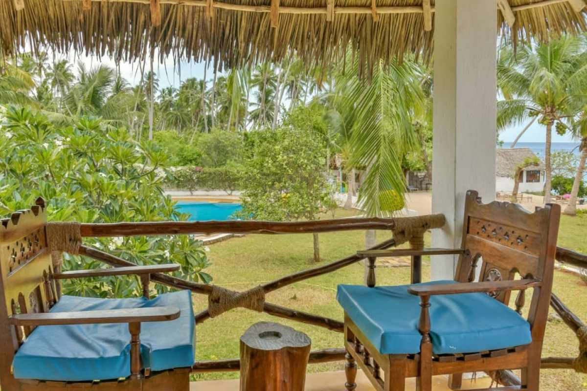 FILAO BEACH BY SANSI