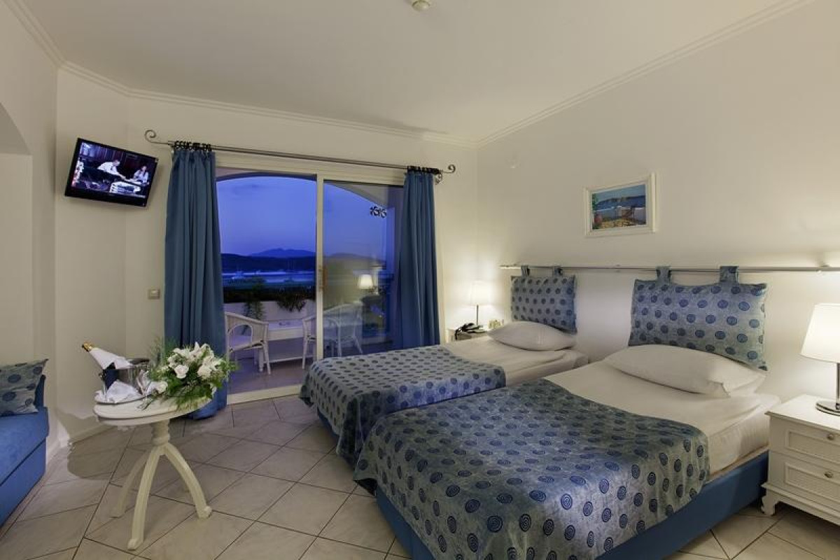 ROYAL ASARLIK BEACH HOTEL AND SPA