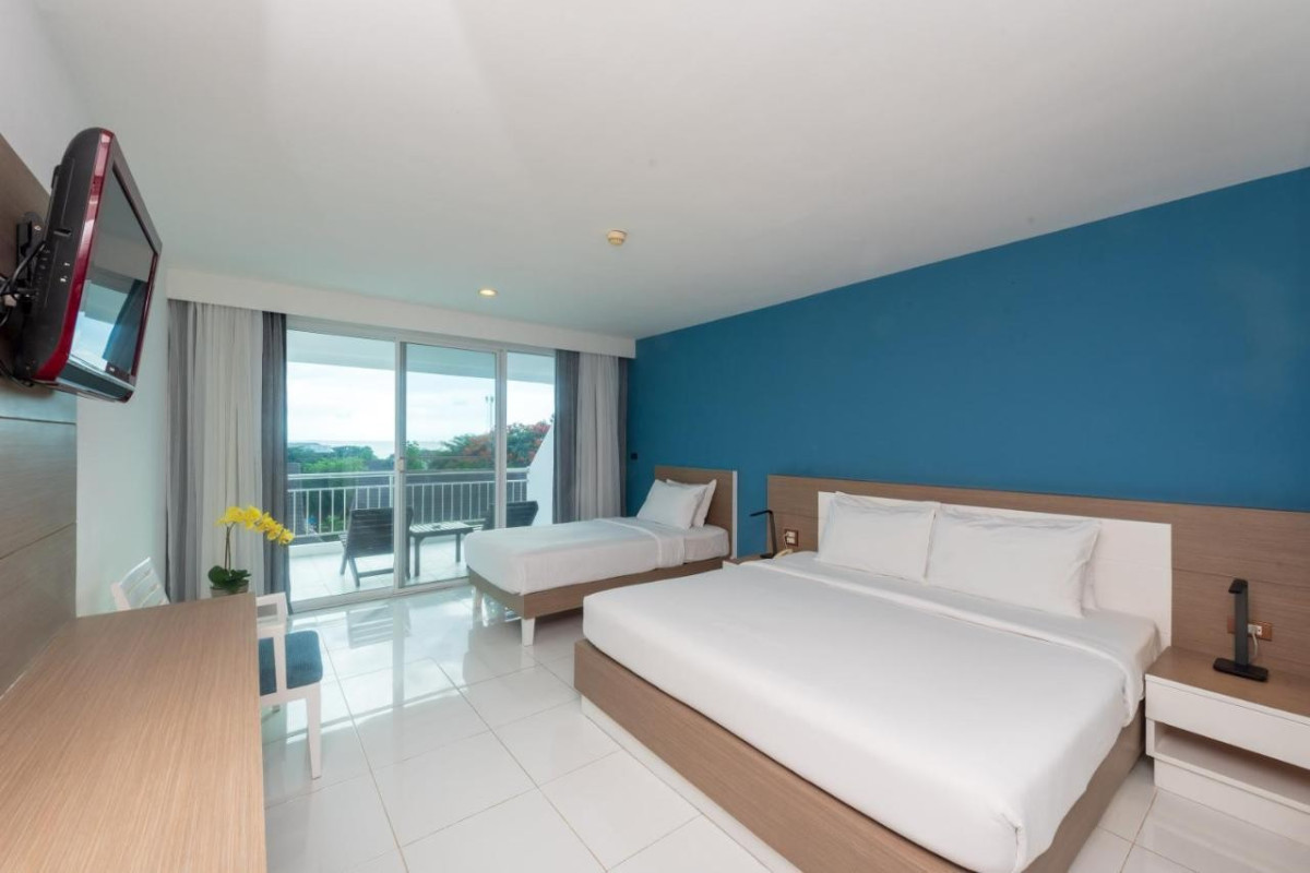 Pinnacle Grand Jomtien Resort & Beach Club