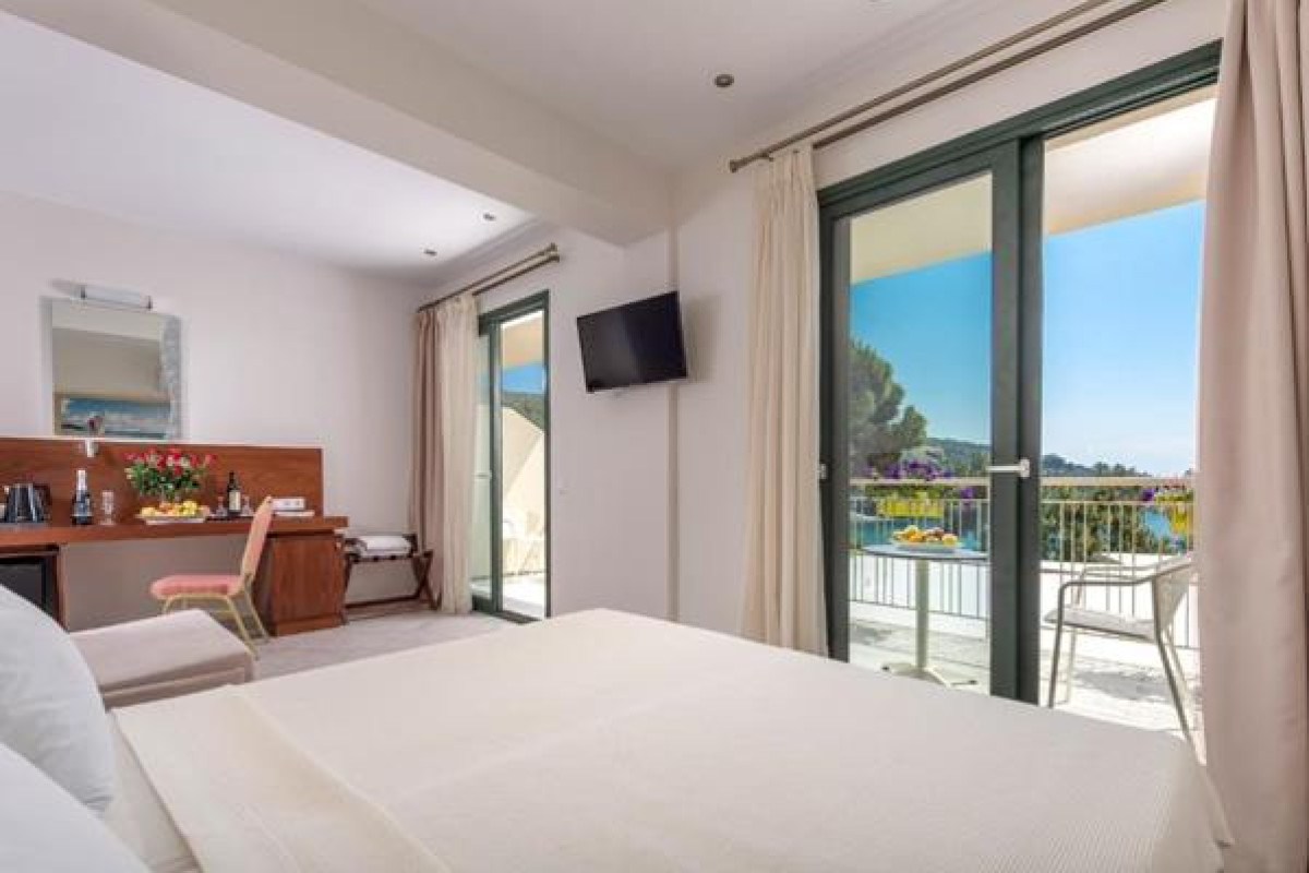 Tosca Beach Hotel