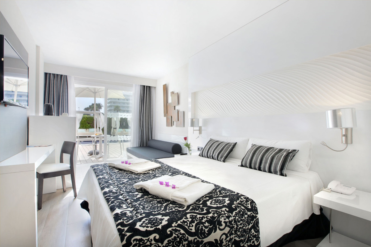 Playa de Muro Suites