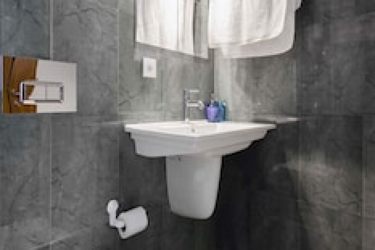 Fi Homes - Adults Only