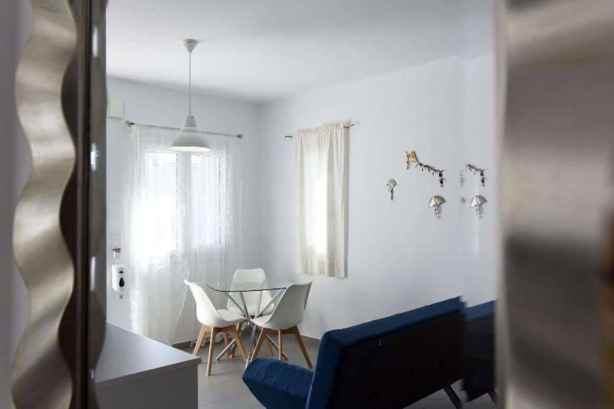 Tsakanos Home