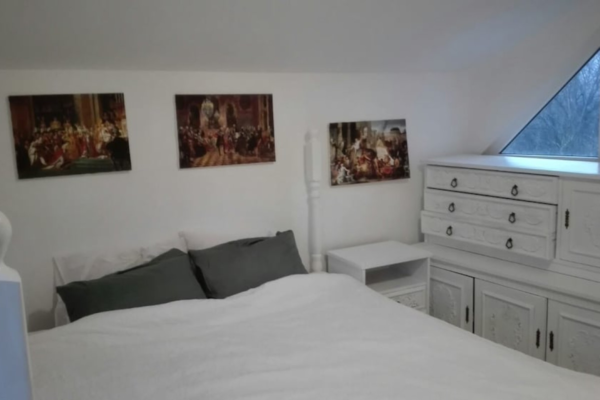 LILIS HOUSE