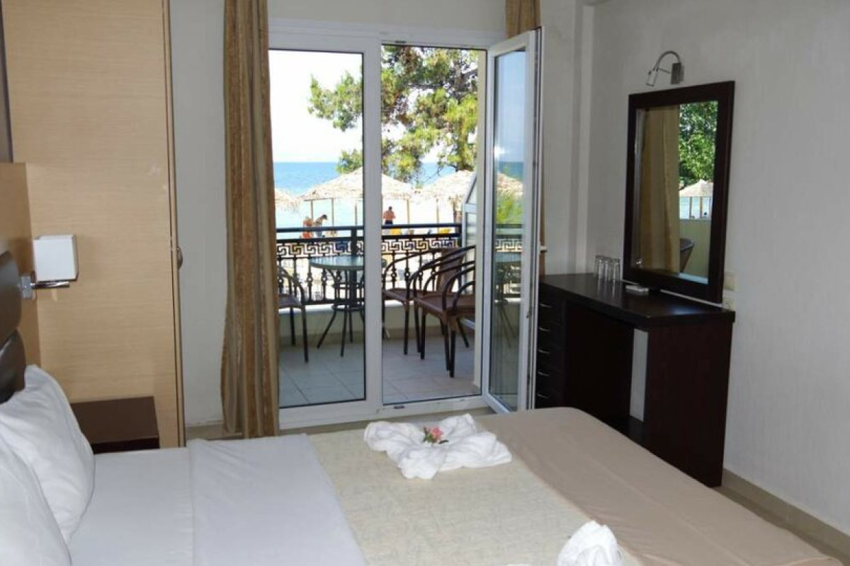 Rachoni Bay