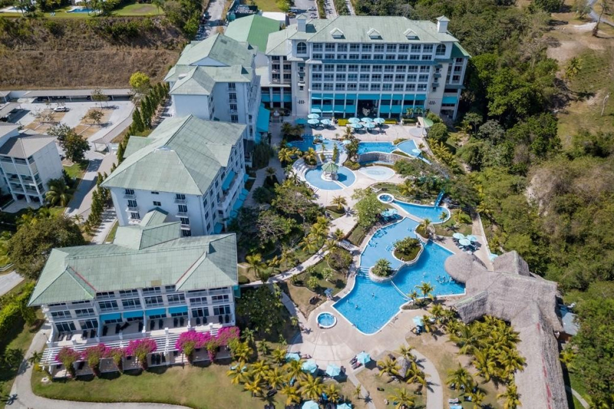 Gran Evenia Bijao Beach Resort