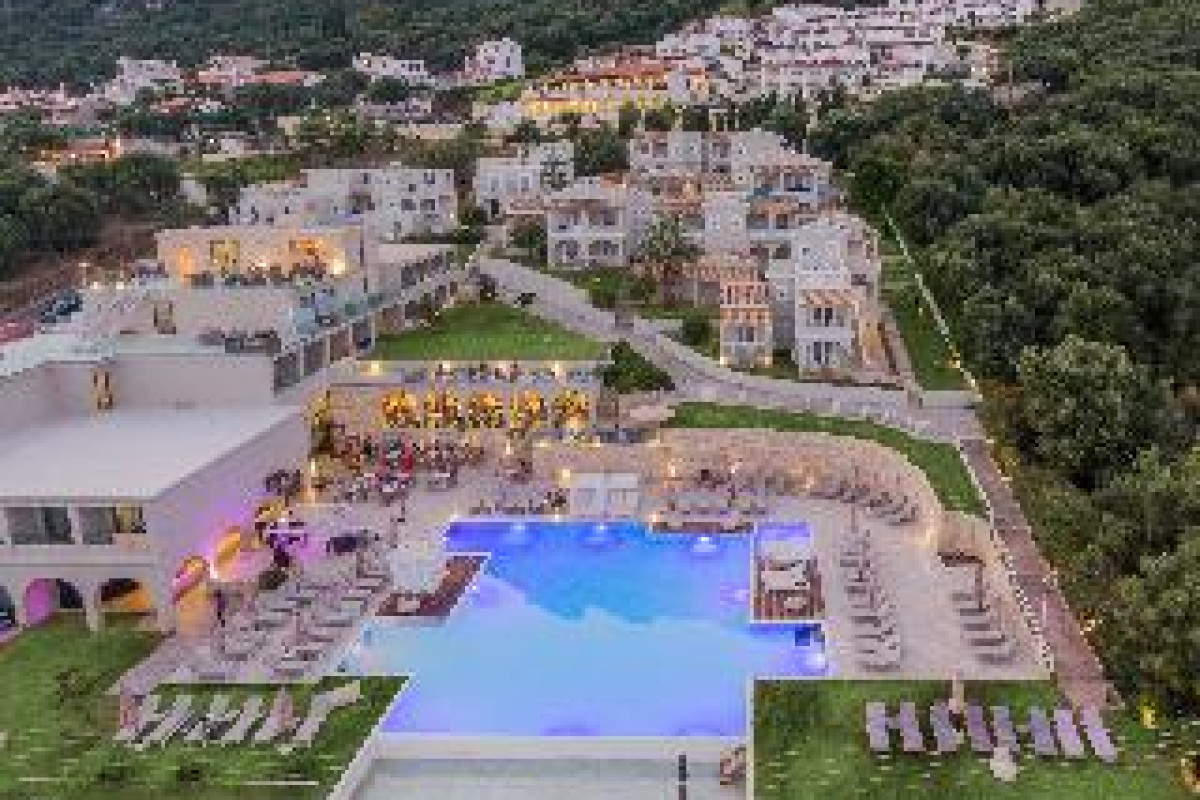GOLDEN MARE RESORT
