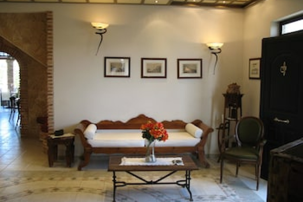 ANAGENESSIS VILLAGE HOTEL