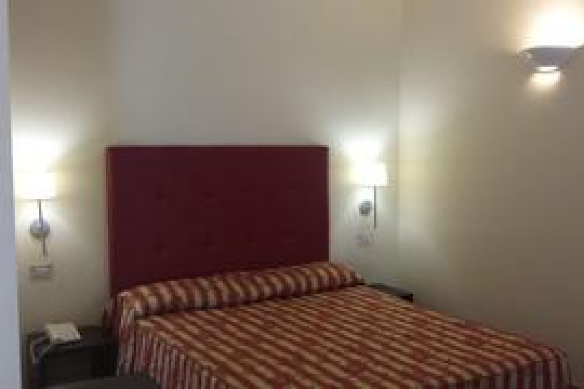 HOTEL DUE COLONNE