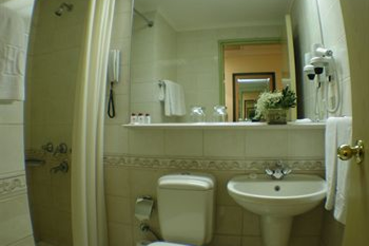 SERES HOTEL