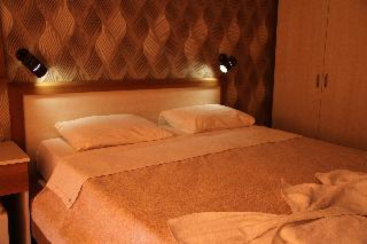 SATURN HOTEL