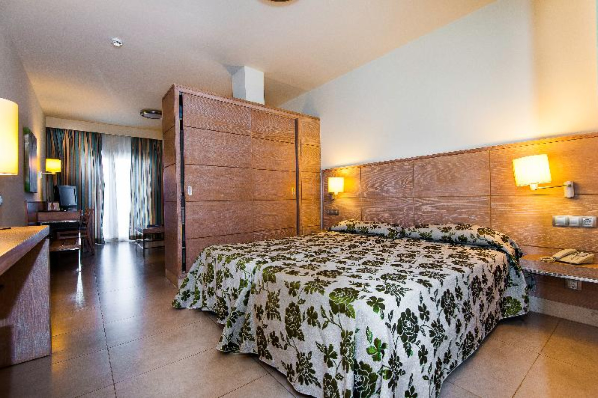 Kn Hotel Arenas del Mar (Adults Only)