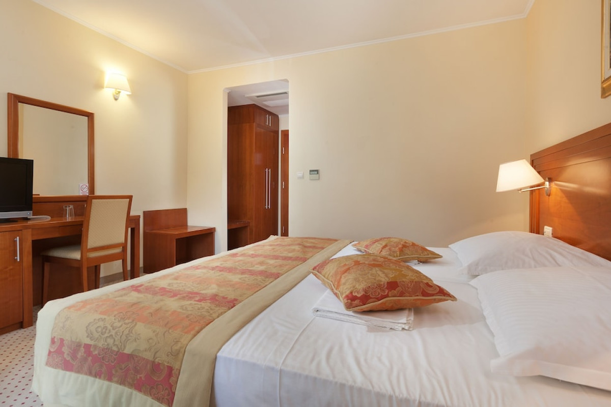 HOTEL BELLA VISTA