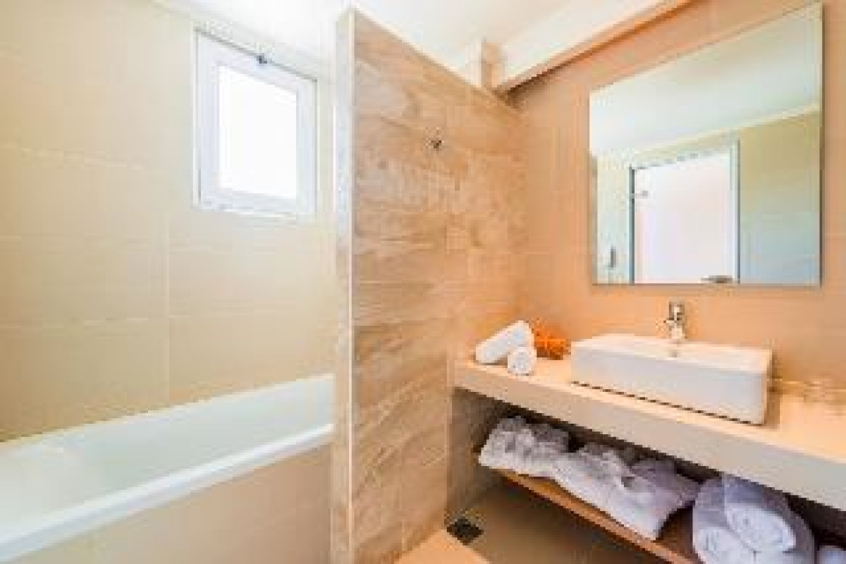 AFANDOU BAY RESORT SUITES